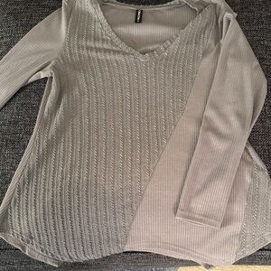 Gray V-Neck Ribbed tunic